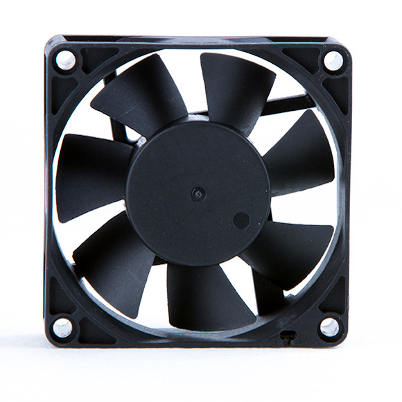 Axial fan 7025 2