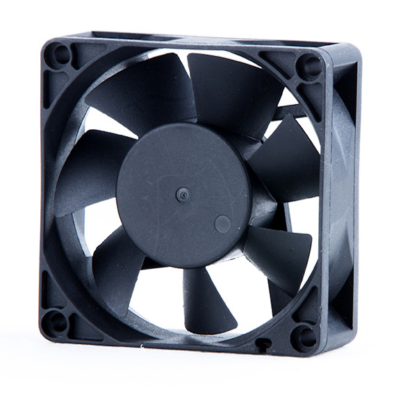 Axial fan 7025 4