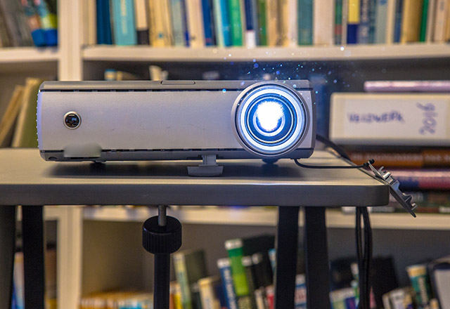 Smart home device Beamer Projector